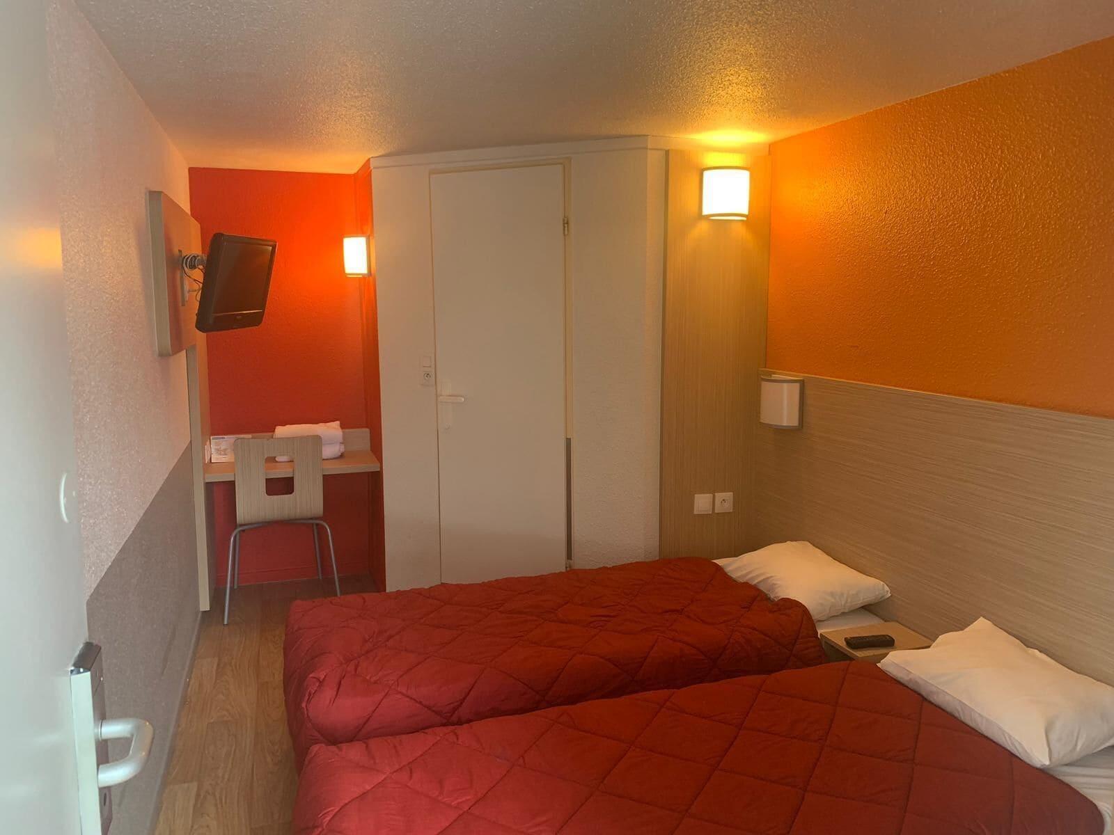 Premiere Classe Chantilly Sud Luzarches Chaumontel Exterior photo