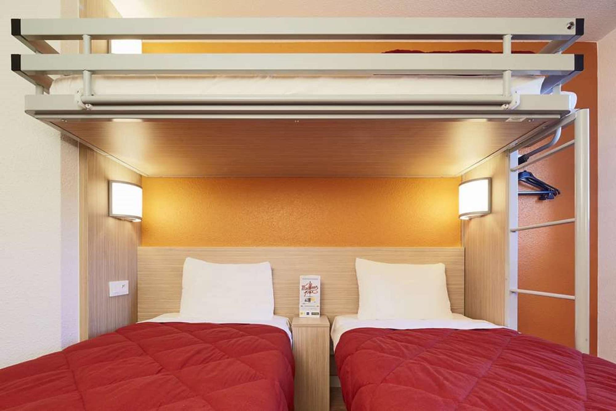 Premiere Classe Chantilly Sud Luzarches Chaumontel Exterior photo